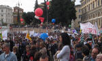 96. E anche le pi belle Ragazze dItalia continuano ad arrivare in piazza.