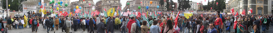 Piazza del Popolo comincia a riempirsi