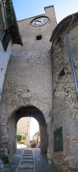Cineto Romano: la Porta