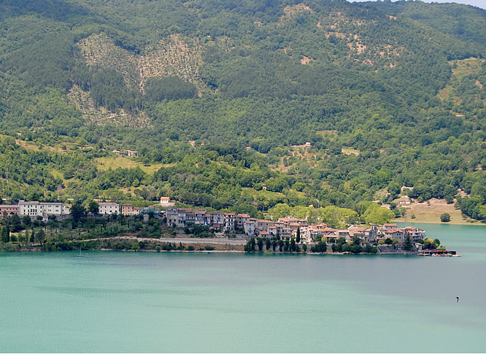 71. Colle di Tora da Castel di Tora