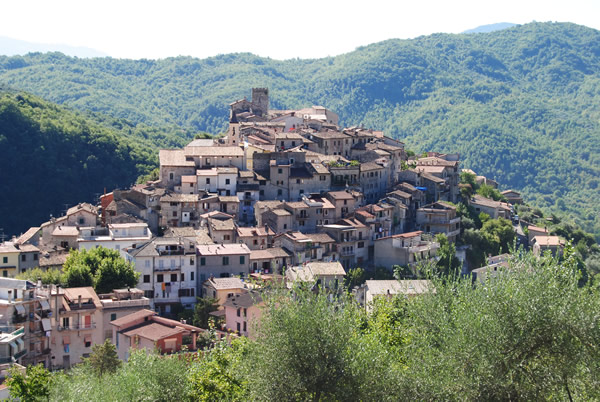 Clicca qui per fare una bellissima Passeggiata a Licenza!