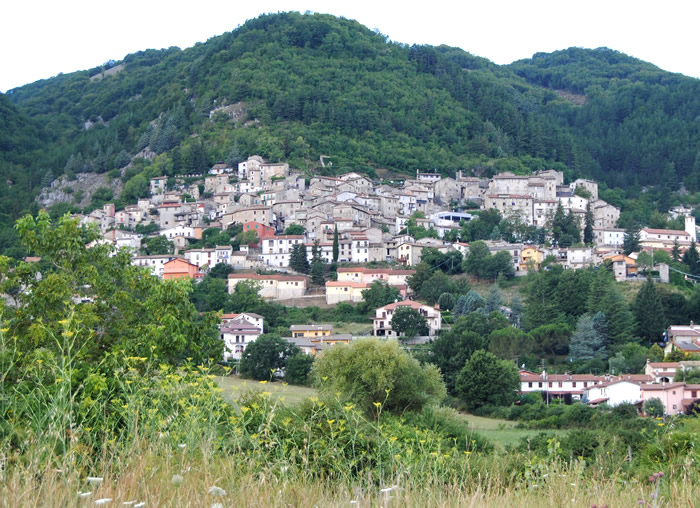 Clicca qui per fare una Passeggiata a Rocca di Botte in quasi trecento immagini una pi bella dell'altra!