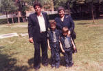 147. Carmine con mamma Rosina, Danilo e Ivo.