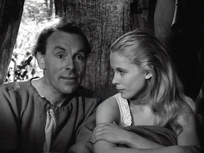 44. "Il settimo sigillo", di Ingmar Bergman (1957), con Max von Sydow, Bengt Ekerot, Gunnar Bjornstrand, Bibi Andersson, Nils Poppe, Erik Strandmark, Ake Fridell, Inga Gill, Maud Hansson, Inga Landgr, Gunnel Lindblom e Bertil Anderberg.
