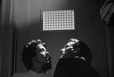 39. L'invasione degli ultracorpi, di Don Siegel (1956), con Kevin McCarthy, Dana Wynter e Sam Peckinpah.