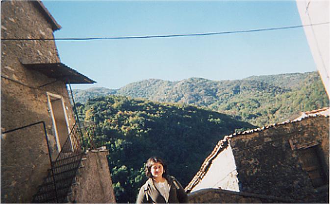 Sono una ragazza simpatica, perch nei momenti difficili riesco a trasmettere allegria, e altruista, perch penso sempre prima agli altri e poi a me (Sara).