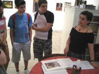 14. Ascoltando con piacere e interesse la nostra ottima guida...