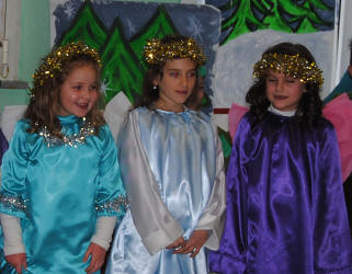 Recita natalizia, 22 dicembre 2010, con Ludovica e Valentina.