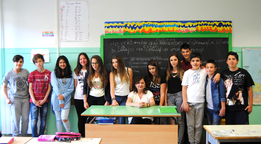 La Classe 2015 - 2018 con la professoressa Teresa Cipriani, gioved 1 giugno 2017.