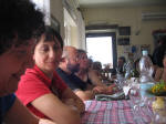 17. Laltra met della tavolata.