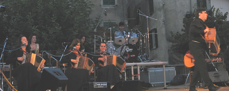 59. Ambrogio Sparagna e la sua Orchestra.