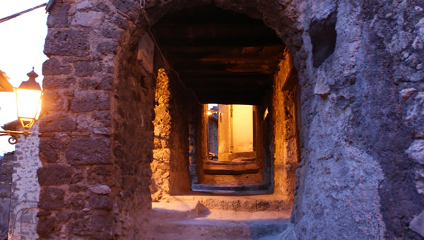 154. Anticoli by night (foto di Nereo Benussi).
