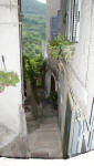 47. Un bello scorcio del centro storico (foto di Nereo Benussi).