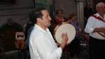 63. Peppe, con il suo tamburello (foto di Nereo Benussi)...