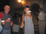 141. Anche Birgitt si d da fare (e Antonio sorride).