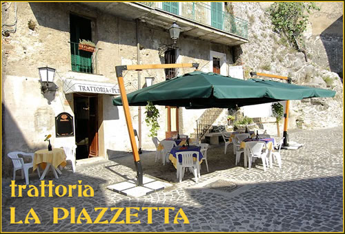 Ottima cucina, persone simpatiche, gentili, interessanti, musica di qualit� e tutta la bellezza di uno degli angoli pi� incantevoli del centro storico di Anticoli Corrado!