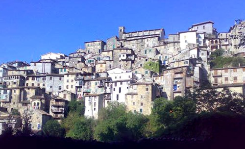 La pi classica delle immagini anticolane in una versione che la particolare luminosit rende diversa dalle altre... (Fotografia di Claudia Proietti)