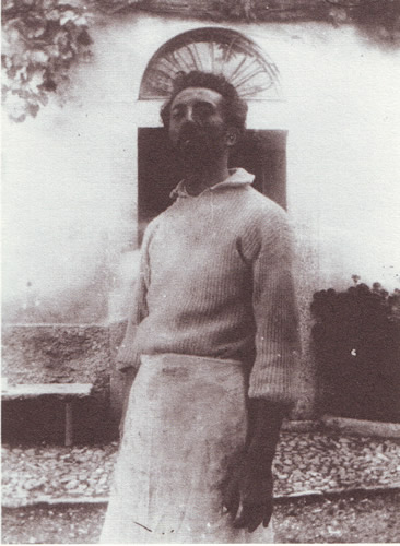 Arturo Martini a Rovenna nel 1920.