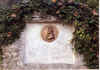 11. Una targa in memoria di Adrian Ludvigh Richter nella Villa Serpentara.