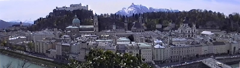 33. Veduta di Salisburgo (composizione dei fotogrammi 31, 32 e 34).