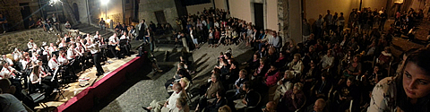 Mercoledì 10 agosto 2016: il Gruppo Bandistico "Santa Cecilia" di Anticoli Corrado, integrato da alcuni elementi del Gruppo Bandistico di Roviano, in piazza Santa Vittoria ad Anticoli Corrado, riscuote calorosi consensi nel suo annuale (e ogni anno migliore) "Concerto d'Estate". Presenta Simona Flammini.