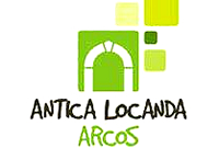 Luogo ideale per chi  alla ricerca di un ambiente ricco dinteresse culturale, artistico, naturalistico, lAntica Locanda Arcos  immersa in unatmosfera di quiete e di comfort nel centro di un paese che tre generazioni di artisti del 900 hanno celebrato nelle loro opere.