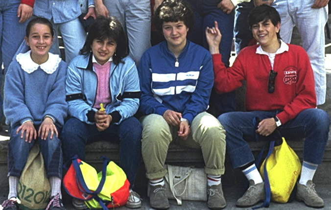 La Terza Media di Anticoli Corrado, classe 1983 - 1986. Con alcuni alunni della classe 1982 - 1985. Grazie, Monica!