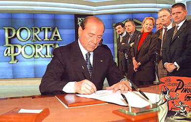 Per la serie "Arrivederci e grazie. E tanti saluti a casa": Silvio Berlusconi firma il contratto con gli Italiani. (Cliccalo, se vuoi ingrandirlo!)