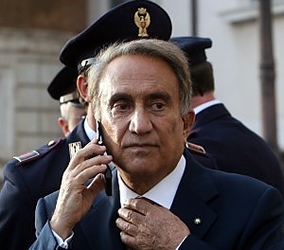 Stanno venendo a prenderlo?