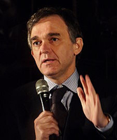 Per la serie "Gli impietosi confronti": Roberto Maroni ed Enrico Rossi.