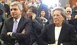 Per le serie "Mamme e Mammoni": Nicola "Nichi" Vendola con la madre Antonietta.