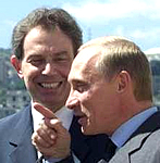 Per la serie "Gli manca Hitler, ma prima o poi andr a trovarlo": il Blair con alcuni di quelli con cui ha brindato contro l'Umanit