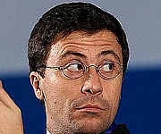 Per la serie "C'è un posticino anche per noi, nella scialuppa di salvataggio?": Italo Bocchino, Pierferdinando Casini e Francesco Rutelli.