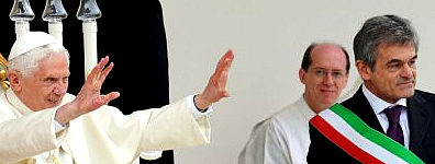 Per la serie "Dimmi con chi vai e ti dirò chi sei": il Chiamparino con Calderoli, Tremonti, Carfagna, Marchionne, Fassino, Maroni, Ratzinger e Moratti.