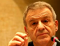 Per la serie "Arrivati dritti dritti da Fukushima, e si vede": Corrado Clini.