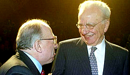 Per la serie "Vani e un po' ridicoli tentativi di somiglianza": Fedele Confalonieri e Rupert Murdoch.