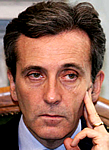 Per la serie "Come bisogna essere per piacere alle tirannie finanziarie globali": Vittorio Grilli.
