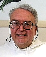Per la serie "Teorici e squadristi del fasciocattolicesimo": il Wells, il Cavalcoli, il Lombardi e lo Jonghi.