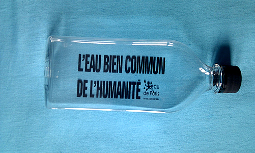 Per la serie "Nel Mondo naziliberista delle tirannie finanziarie globali, solo ci che  di Tutti  davvero Tuo": l'Acqua Pubblica di Parigi.