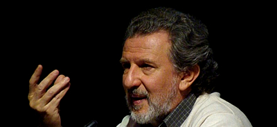 Per la serie "Fondamentalisti cristiani convinti dell'inferiorit umana": Odifreddi Piergiorgio.