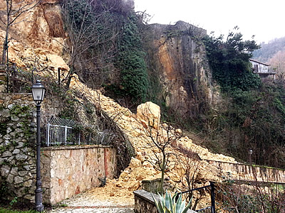Le impressionanti immagini della frana di Anticoli di mercoled 23 gennaio 2013: cliccando qui.