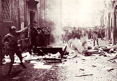 Turbare le attivit di voto? L'unico precedente sono le aggressioni delle squadracce fasciste di Mussolini nei primi anni '20 (clicca sull'immagine per ingrandirla).