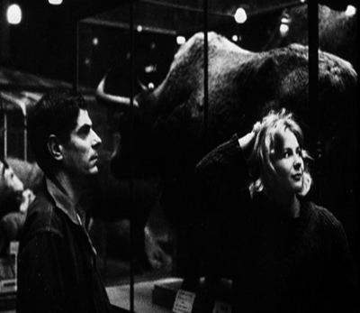 Davos Hanich e Hélène Chatelain ne "La jetée" (1962), di Chris Marker.