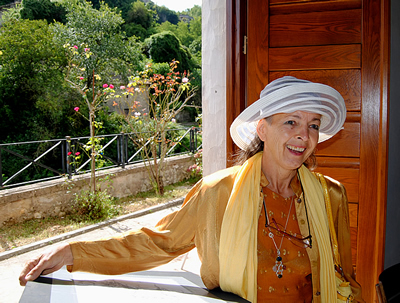 "Non lasciarci, cara Birgitt!" (Gioved 2 ottobre 2014. Luigi Scialanca, scuolanticoli@katamail.com).