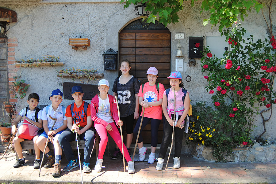 La Classe 2016 - 2019 durante la passeggiata all'Auriella di luned 29 maggio 2017.