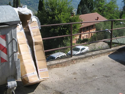 8 agosto 2009. Chi odia Anticoli non fa nemmeno pochi passi per arrivare alla campana!