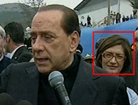 Per la serie "Poveri angeli calunniati": Silvio Berlusconi e Marcello Dell'Utri con Mariastella Gelmini.