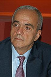 Per la serie "Le belle famiglie allargate di certi poveri innocenti": Giancarlo Abelli, Alessandro Cattaneo, Ambrogio Cotta, Vittorio Poma, Rosanna Gariboldi, Giuseppe Grossi, Roberto Formigoni, Rocco Buttiglione, Ignazio La Russa, Mariastella Gelmini e Giorgio Patelli.