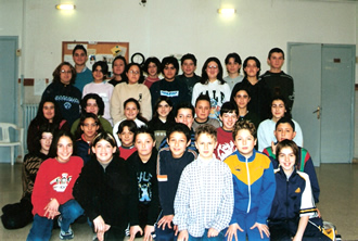 Riofreddo, anno scolastico 2000 - 2001 (forse). Fotografia della prof.sa Patrizia Pintus. (Cliccala, se la vuoi in formato desktop!)