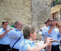 La Repubblica Italiana degnamente festeggiata dalla Banda di Anticoli Corrado la mattina del 2 giugno 2010 (alla faccia ― brutta ― di chi vorrebbe farla a pezzi).